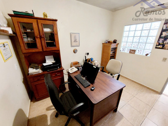 Imagem Imóvel com 3 Quartos à Venda, 217 m² em Nonoai - Porto Alegre Imagem Imóvel com 3 Quartos à Venda, 217 m² em Nonoai - Porto Alegre
