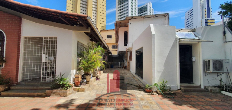 Imagem Casa com 4 Quartos à Venda, 330 m² em Hipodrómo - Recife Imagem Casa com 4 Quartos à Venda, 330 m² em Hipodrómo - Recife