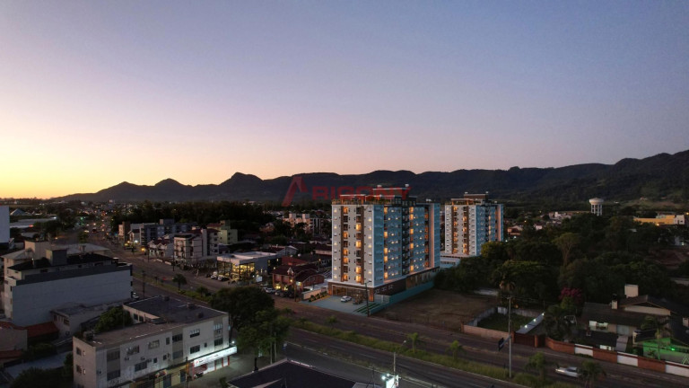 Apartamento com 2 Quartos à Venda, 59 m² em Camobi - Santa Maria