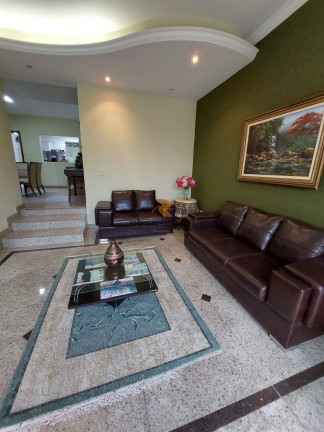 Imagem Casa com 4 Quartos à Venda, 375 m² em Názia I - Vespasiano