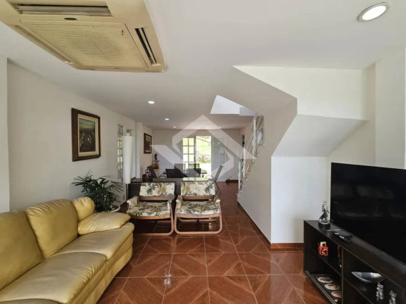 Imagem Casa com 5 Quartos à Venda, 300 m² em Portogalo - Angra Dos Reis