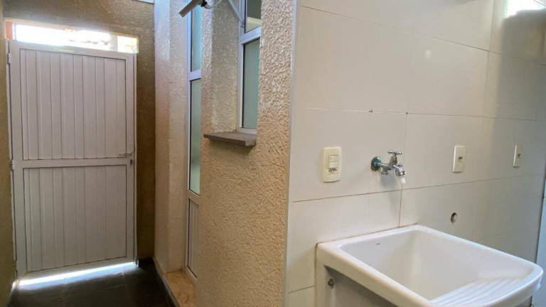 Imagem Casa com 3 Quartos à Venda, 223 m² em Parque Paduan - Taubaté