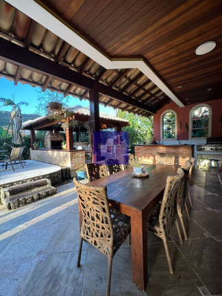 Imagem Casa com 7 Quartos à Venda, em Enseada - Guarujá Imagem Casa com 7 Quartos à Venda, em Enseada - Guarujá