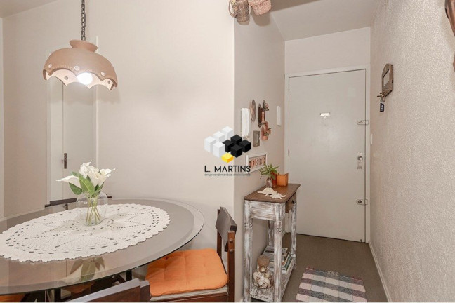 Imagem Apartamento com 2 Quartos à Venda, 59 m² em Vila Ipiranga - Porto Alegre