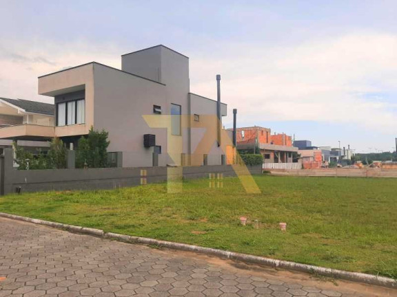 Terreno à Venda, 90 m² em Grama - Garopaba
