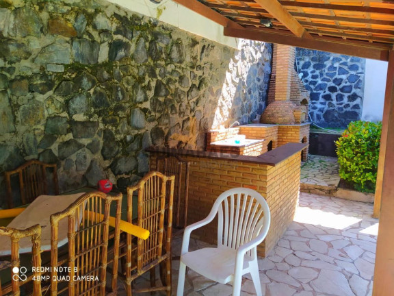 Imagem Casa com 5 Quartos à Venda, 232 m² em Buraquinho - Lauro De Freitas Imagem Casa com 5 Quartos à Venda, 232 m² em Buraquinho - Lauro De Freitas
