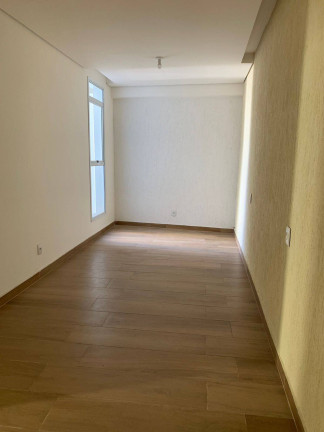 Imagem Casa com 2 Quartos à Venda, 110 m² em Cabral - Contagem Imagem Casa com 2 Quartos à Venda, 110 m² em Cabral - Contagem