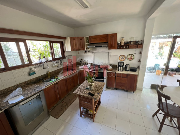 Imagem Casa com 4 Quartos à Venda, 270 m² em Piratininga - Niterói Imagem Casa com 4 Quartos à Venda, 270 m² em Piratininga - Niterói