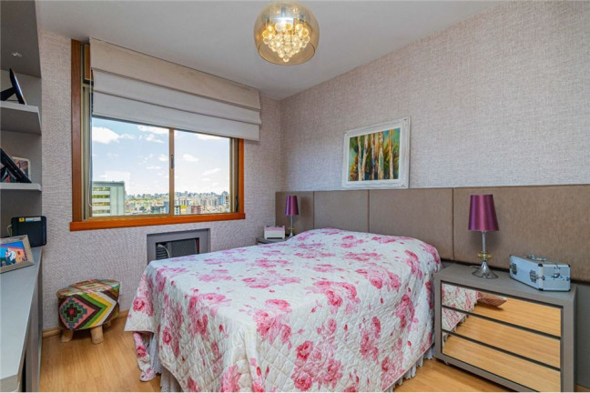 Imagem Apartamento com 3 Quartos à Venda, 120 m² em Menino Deus - Porto Alegre