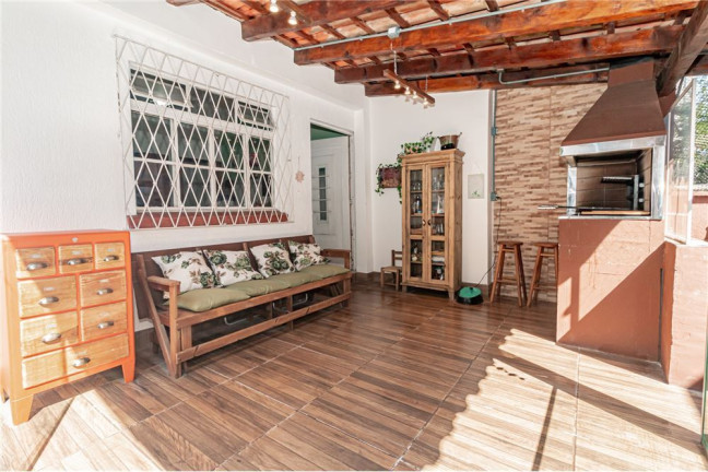 Casa com 3 Quartos à Venda,  em Petrópolis - Porto Alegre