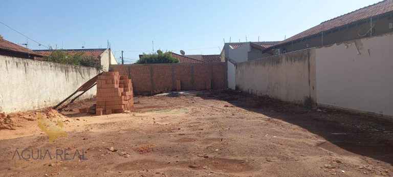 Terreno à Venda, 360 m² em Vila Vilas Boas - Campo Grande