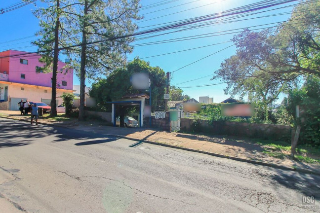 Imagem Terreno à Venda, 2.420 m² em Vila Nova - Porto Alegre Imagem Terreno à Venda, 2.420 m² em Vila Nova - Porto Alegre