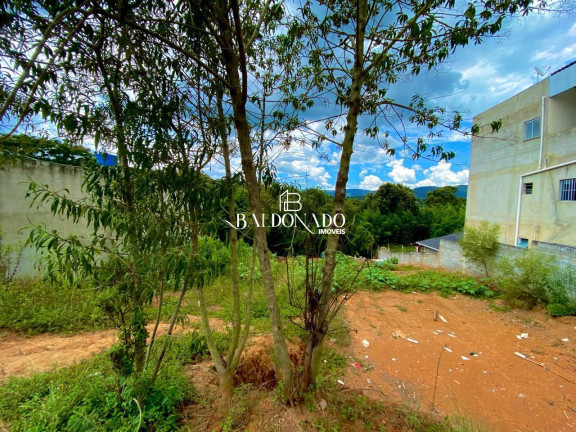 Imagem Terreno à Venda, 304 m² em Centro - Extrema Imagem Terreno à Venda, 304 m² em Centro - Extrema