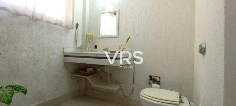 Imagem Casa com 4 Quartos à Venda, 910 m² em Albuquerque - Teresópolis Imagem Casa com 4 Quartos à Venda, 910 m² em Albuquerque - Teresópolis