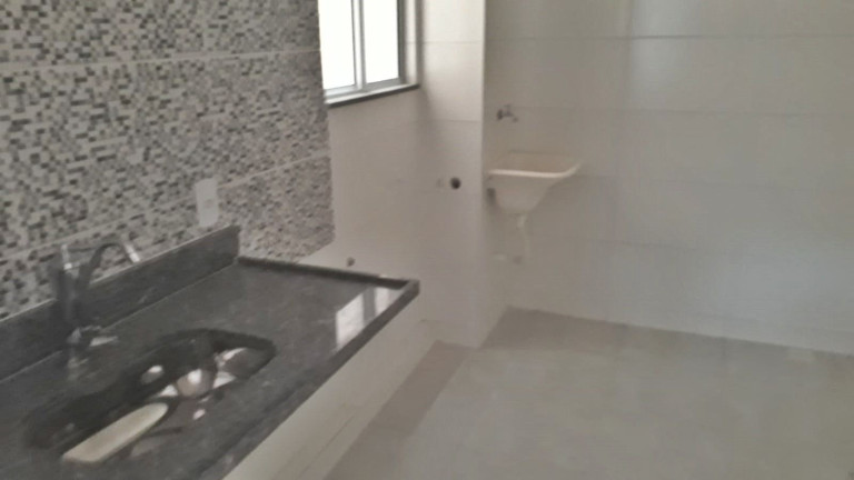 Imagem Imóvel com 2 Quartos à Venda, 45 m² em Cascata Do Imbuí - Teresópolis
