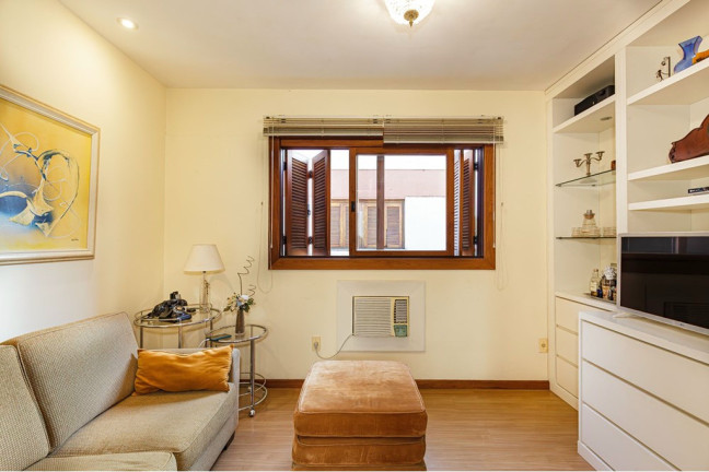 Imagem Cobertura com 1 Quarto à Venda, 97 m² em Bom Fim - Porto Alegre Imagem Cobertura com 1 Quarto à Venda, 97 m² em Bom Fim - Porto Alegre