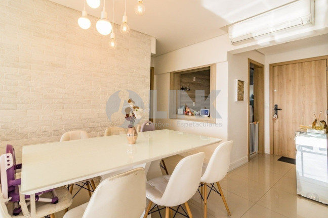 Imagem Apartamento com 3 Quartos à Venda, 97 m² em Petrópolis - Porto Alegre Imagem Apartamento com 3 Quartos à Venda, 97 m² em Petrópolis - Porto Alegre