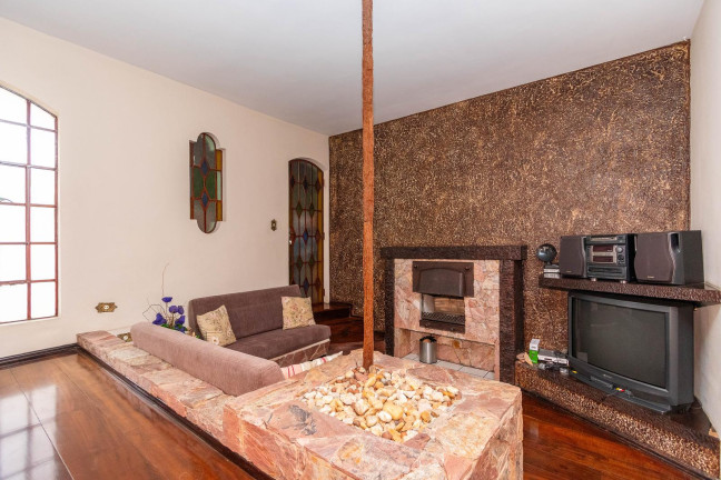 Imagem Casa com 3 Quartos à Venda, 223 m² em Portão - Curitiba Imagem Casa com 3 Quartos à Venda, 223 m² em Portão - Curitiba