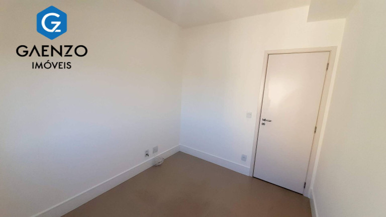 Imagem Apartamento com 1 Quarto para Alugar, 69 m² em Jardim Tupanci - Barueri