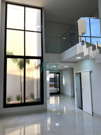 Imagem Sobrado com 3 Quartos à Venda, 290 m² em Condomínio Belvedere - Cuiabá