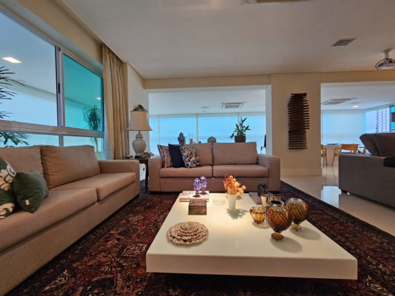 Imagem Imóvel com 4 Quartos à Venda, 305 m² em Barra - Salvador Imagem Imóvel com 4 Quartos à Venda, 305 m² em Barra - Salvador