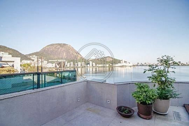Imagem Cobertura com 2 Quartos à Venda, 115 m² em Lagoa - Rio De Janeiro