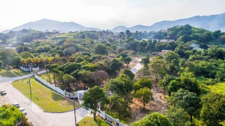 Imagem Terreno à Venda, em Campo Grande - Rio De Janeiro Imagem Terreno à Venda, em Campo Grande - Rio De Janeiro