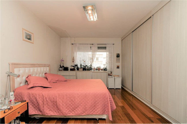 Imagem Imóvel com 3 Quartos à Venda, em Santa Cecília - São Paulo Imagem Imóvel com 3 Quartos à Venda, em Santa Cecília - São Paulo