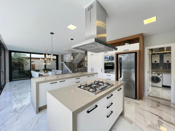 Imagem Casa com 5 Quartos à Venda, 370 m² em -- - Capao Da Canoa Imagem Casa com 5 Quartos à Venda, 370 m² em -- - Capao Da Canoa
