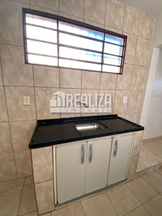 Imagem Casa com 2 Quartos à Venda, 353 m² em Vila São Vicente - Uberaba Imagem Casa com 2 Quartos à Venda, 353 m² em Vila São Vicente - Uberaba