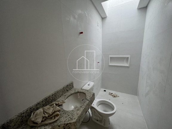 Imagem Casa com 2 Quartos à Venda, 150 m² em São João Do Rio Vermelho - Florianópolis