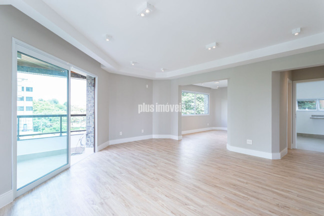 Apartamento com 4 Quartos à Venda, 155 m² em Moema - São Paulo