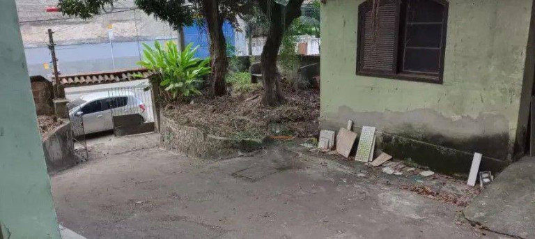 Imagem Casa com 6 Quartos à Venda, 190 m² em Baldeador - Niterói Imagem Casa com 6 Quartos à Venda, 190 m² em Baldeador - Niterói