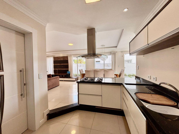Imagem Casa com 2 Quartos à Venda, em Pinheirinho - Curitiba Imagem Casa com 2 Quartos à Venda, em Pinheirinho - Curitiba