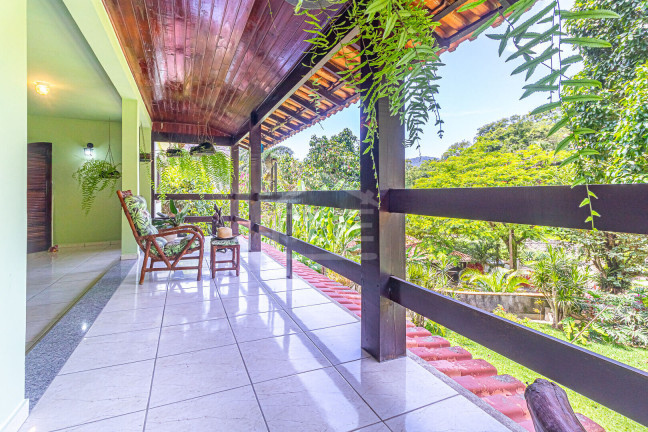 Imagem Casa com 4 Quartos à Venda, 615 m² em Itaipu - Niterói Imagem Casa com 4 Quartos à Venda, 615 m² em Itaipu - Niterói