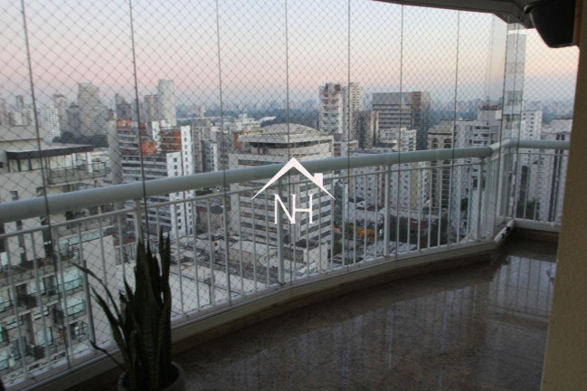 Apartamento com 3 Quartos à Venda, 205 m² em Jardim Paulista - São Paulo