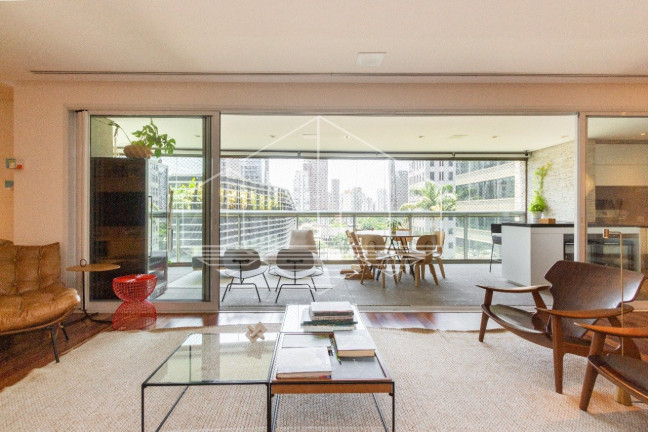 Imagem Apartamento com 3 Quartos à Venda, 262 m² em Itaim Bibi - São Paulo Imagem Apartamento com 3 Quartos à Venda, 262 m² em Itaim Bibi - São Paulo