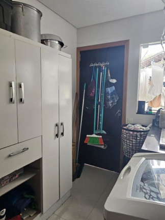 Imagem Sobrado com 3 Quartos à Venda, 340 m² em Iririú - Joinville
