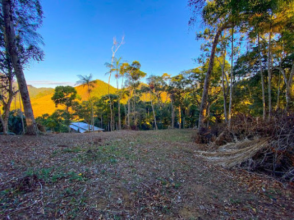Terreno à Venda, 408 m² em Vargem Grande - Teresópolis