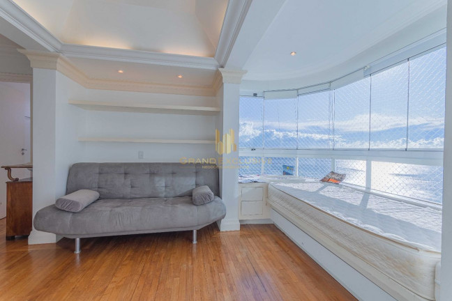 Imagem Apartamento com 2 Quartos à Venda, 130 m² em Centro - Balneário Camboriú Imagem Apartamento com 2 Quartos à Venda, 130 m² em Centro - Balneário Camboriú