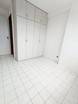 Imagem Apartamento com 2 Quartos para Alugar, 63 m² em Casa Forte - Recife
