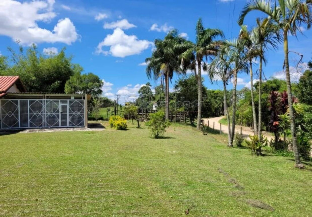 Chácara com 2 Quartos à Venda, 181 m² em Varginha - Itapetininga
