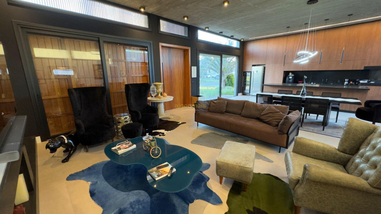 Imagem Casa com 4 Quartos à Venda, 191 m² em Condominio Dubai Resort - Capão Da Canoa Imagem Casa com 4 Quartos à Venda, 191 m² em Condominio Dubai Resort - Capão Da Canoa