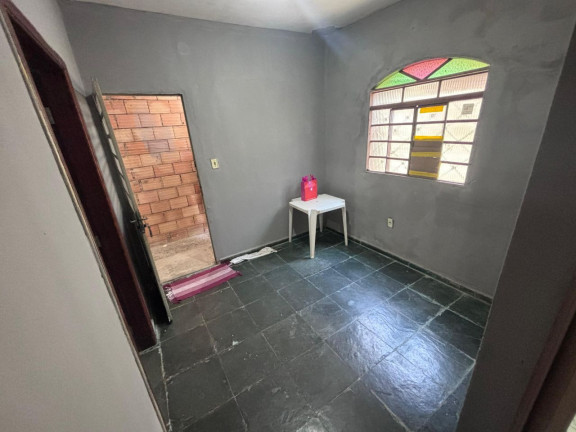 Casa com 2 Quartos à Venda, 200 m² em Conjunto Confisco - Contagem