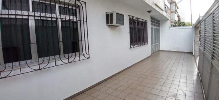 Imagem Casa com 3 Quartos para Alugar, 200 m² em Aparecida - Santos