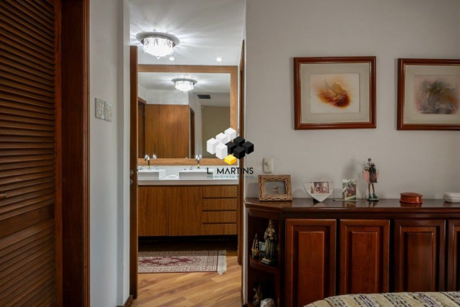 Casa com 4 Quartos à Venda, 352 m² em Petrópolis - Porto Alegre