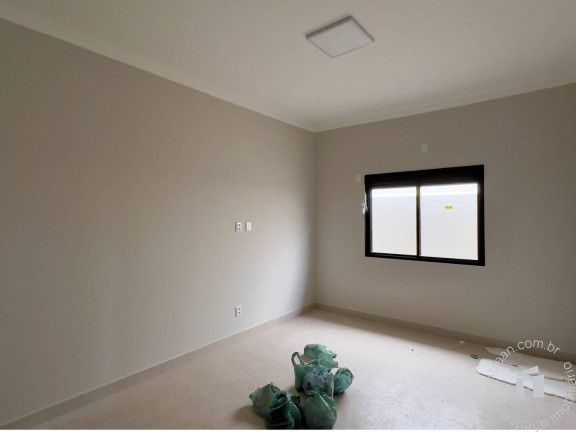 Imagem Casa com 3 Quartos à Venda, 250 m² em Jardim Chácara Dos Pinheiros - Botucatu Imagem Casa com 3 Quartos à Venda, 250 m² em Jardim Chácara Dos Pinheiros - Botucatu