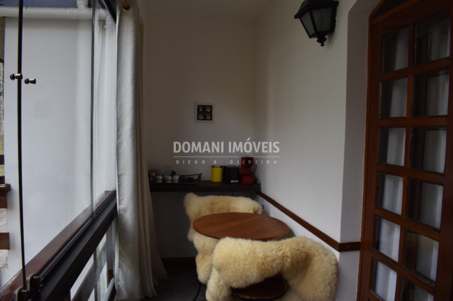 Imagem Imóvel com 4 Quartos à Venda, 178 m² em Região De Capivari - Campos Do Jordão Imagem Imóvel com 4 Quartos à Venda, 178 m² em Região De Capivari - Campos Do Jordão