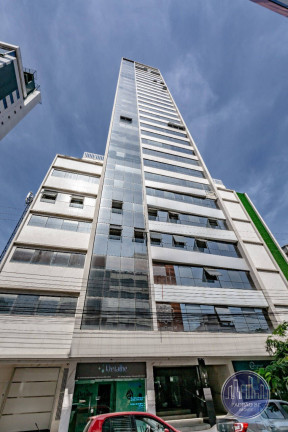 Sala Comercial à Venda, 43 m² em Pioneiros - Balneário Camboriú