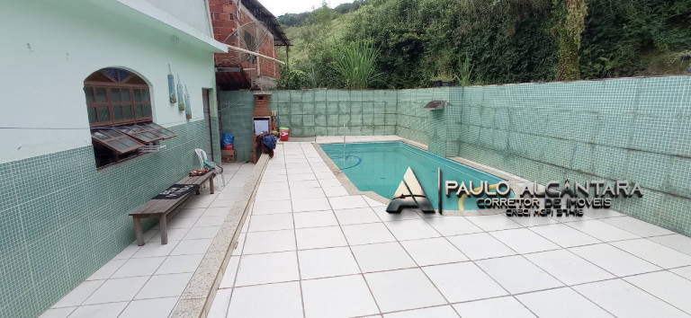 Imagem Casa com 4 Quartos à Venda, 147 m² em Caladinho - Coronel Fabriciano Imagem Casa com 4 Quartos à Venda, 147 m² em Caladinho - Coronel Fabriciano